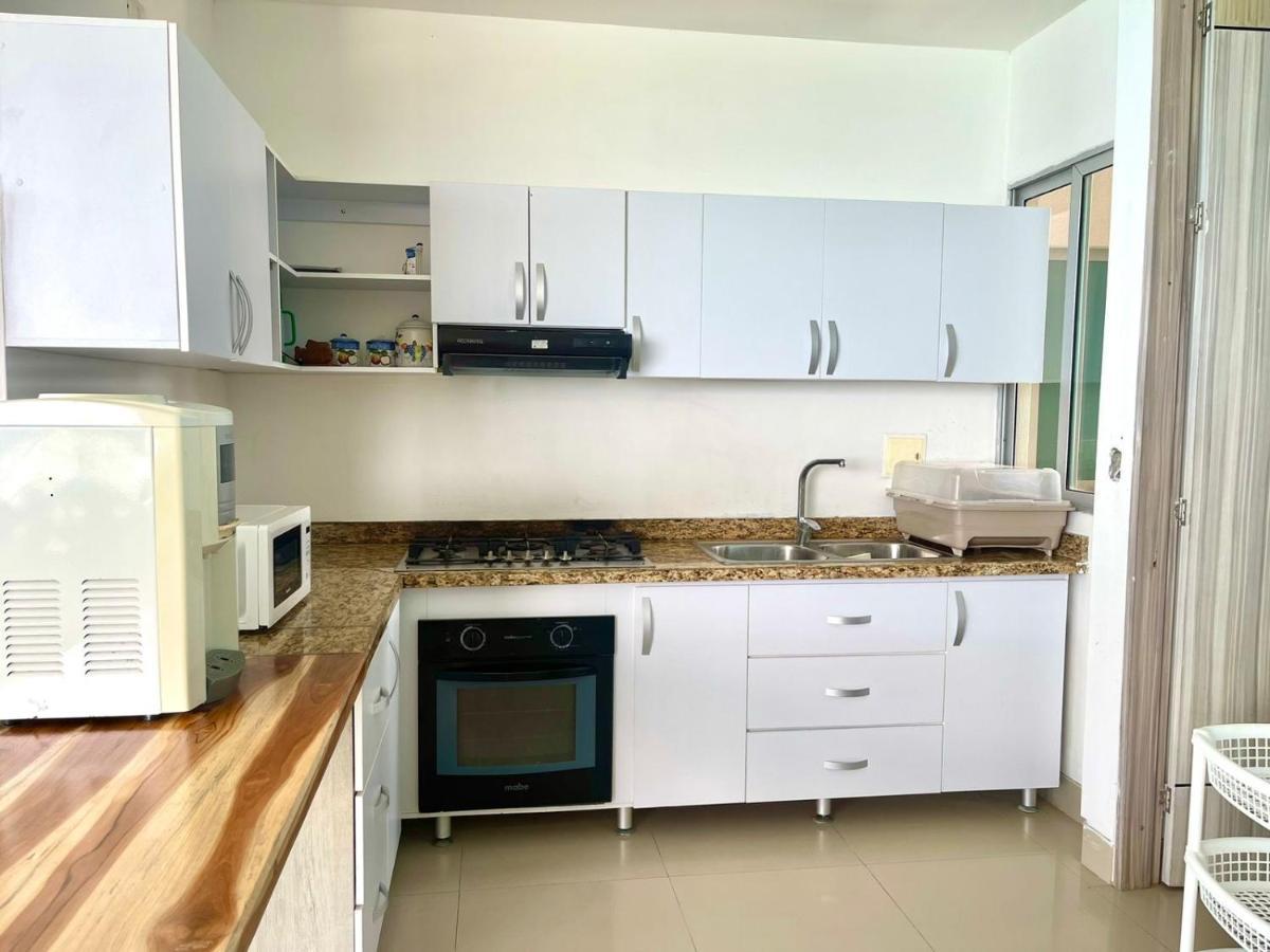 Apartamento Frente Al Mar Coveñas Eksteriør billede